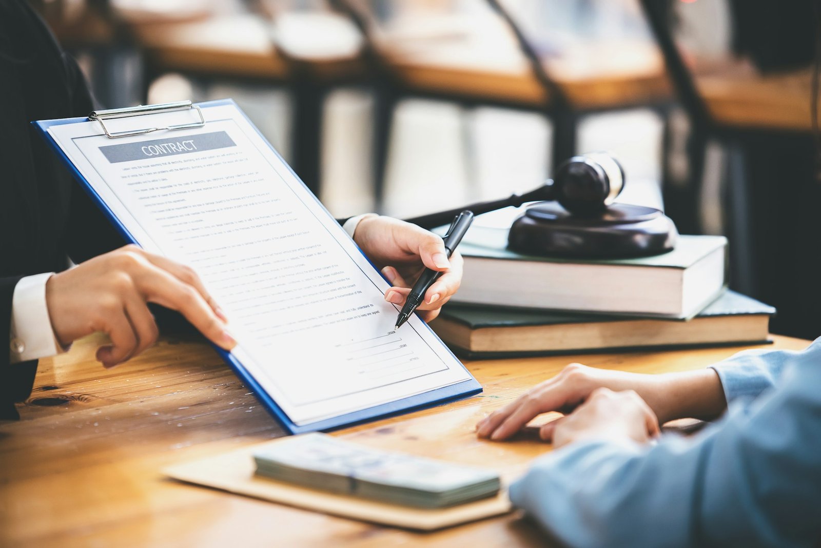How to Negotiate Contracts with Outsourcing Agencies: 8 Best Practices